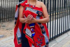 Unlock the Vibrant World of African Clothing: Discover Unforgettable Styles and Rich Traditions | Africa Unveiled: Nature, Culture, and History