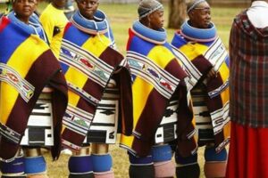 Unveiling the Tapestry of African Clothing History: Discoveries and Insights Africa Unveiled: Nature, Culture, and History Unveiling the Tapestry of African Clothing History: Discoveries and Insights | Africa Unveiled: Nature, Culture, and History